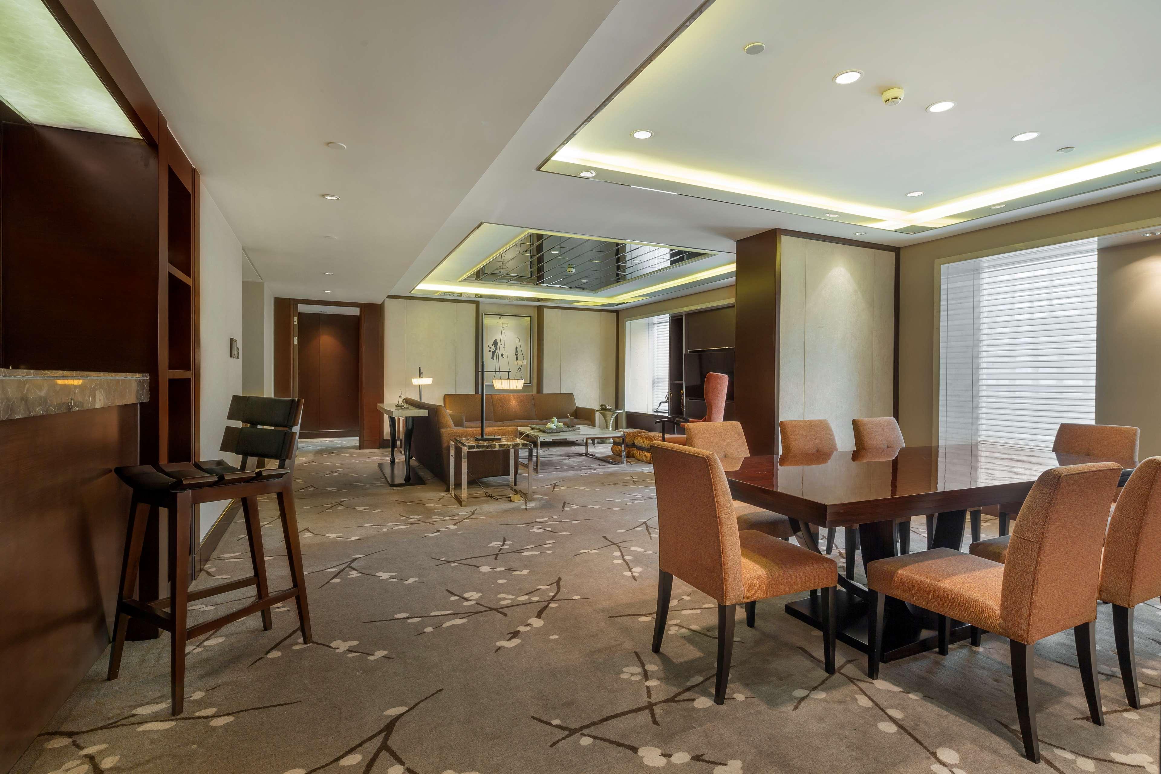 Hotel Doubletree By Hilton Chongqing - Guanyinqiao Railway Station Exteriér fotografie